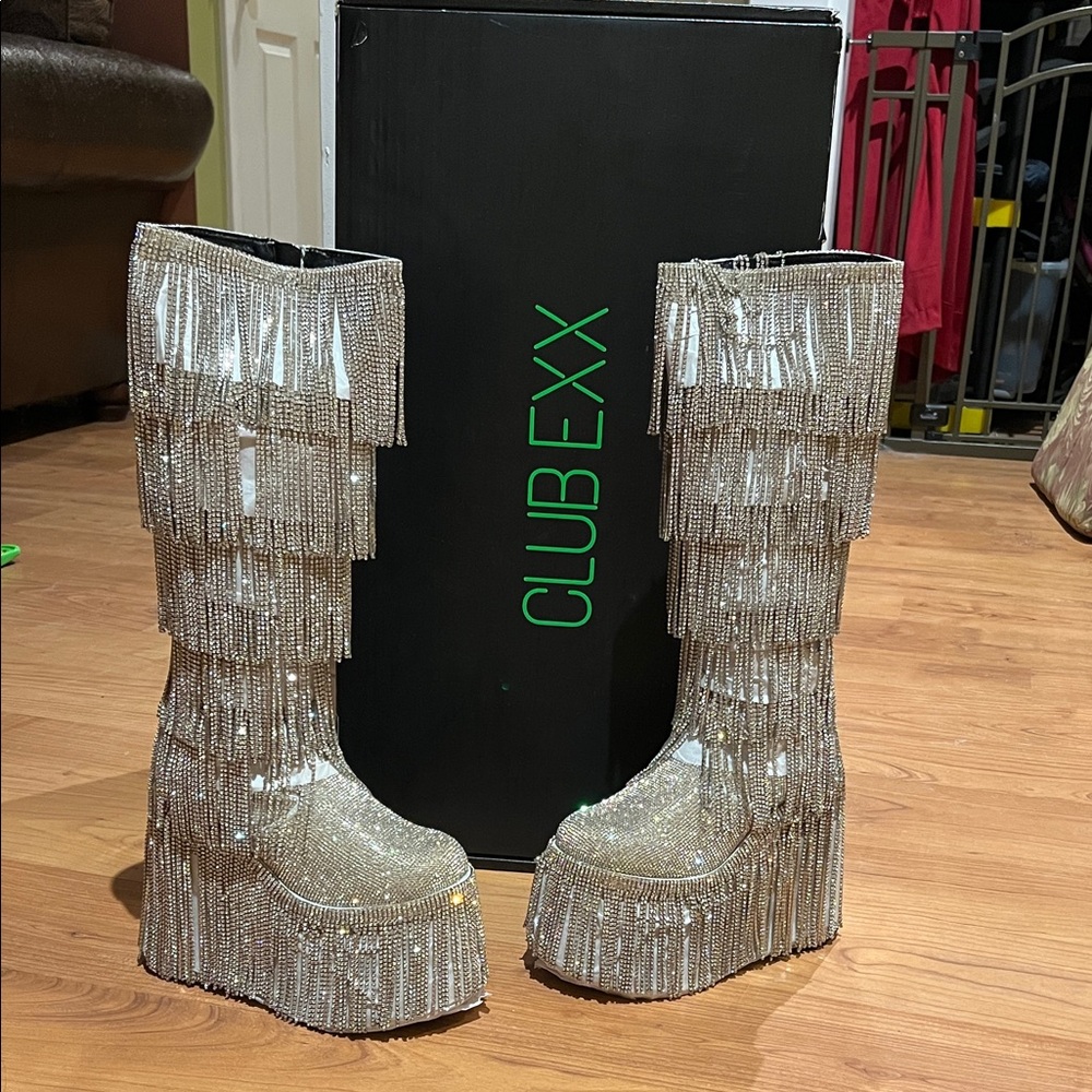 Sparked Emotions rhinestone 6 Fringe platform dolls kill club exx nwt rave boots